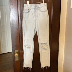Light Wash Boyfriend Jeans